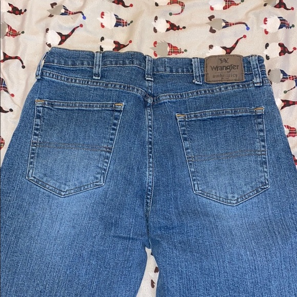 Men’s Wrangler Jeans - Picture 5 of 5